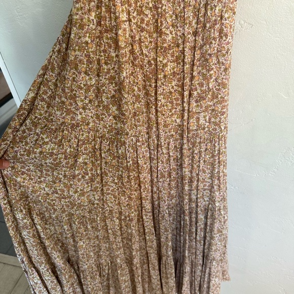 Dress Forum Women’s dress - Picture 6 of 9